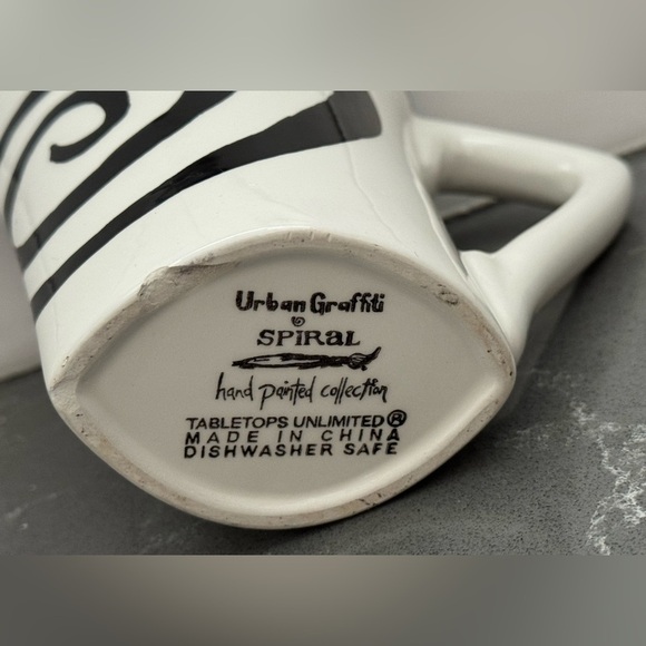 RARE Urban Graffiti Spiral Black & White Coffee/Latte Cup & Saucer Replacement - Picture 6 of 8
